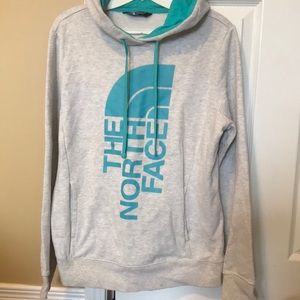 Woman’s north face sweater